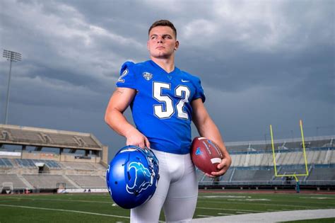 moonshiners temporada 04|In UB win, linebacker Shaun Dolac feels at home back at home.